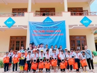 Chương trình từ thiện "Nụ cười vùng cao" - Trường tiểu học Mà Cooih